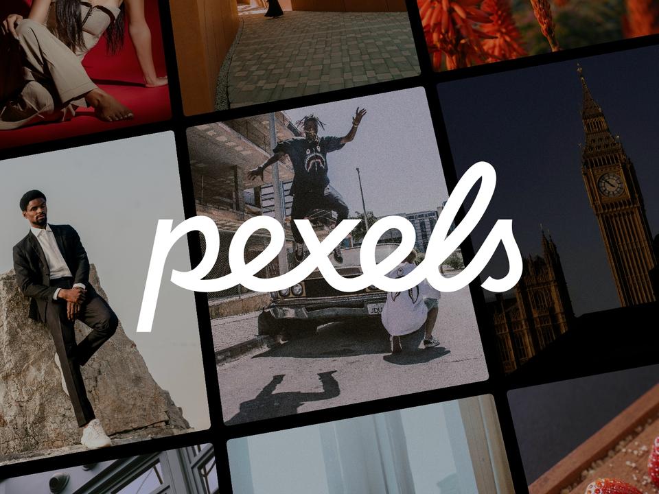 Screenshot of the Pexels plugin for Framer